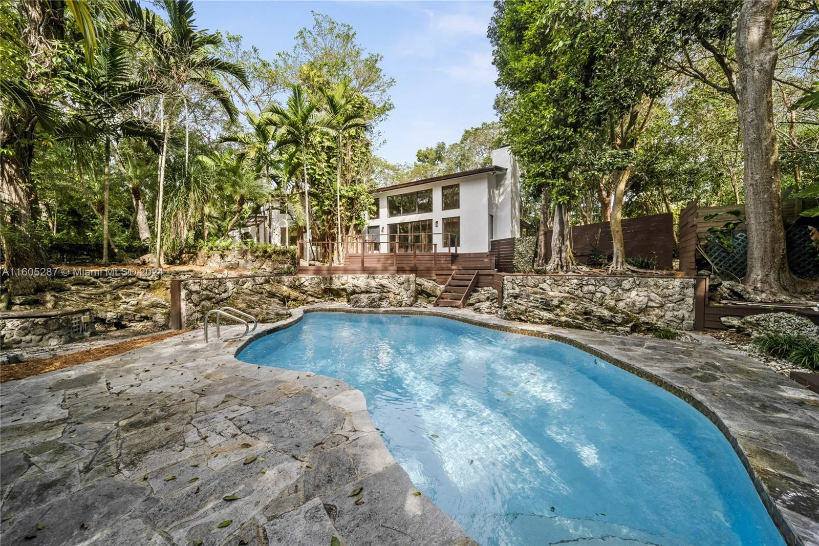 6525 SW 133rd Dr, Pinecrest FL 33156