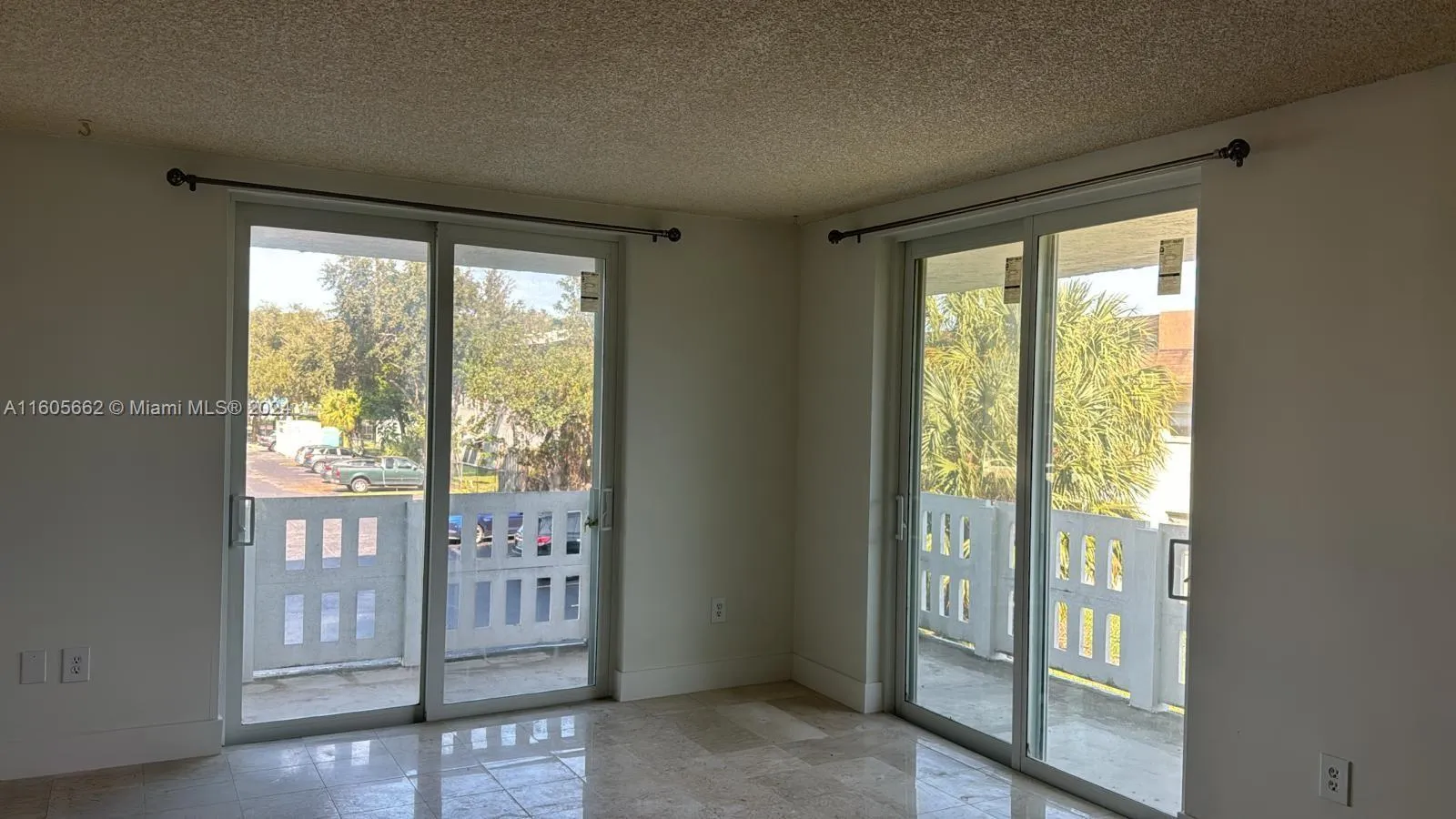 919 Hillcrest Dr # 201, Hollywood FL 33021
