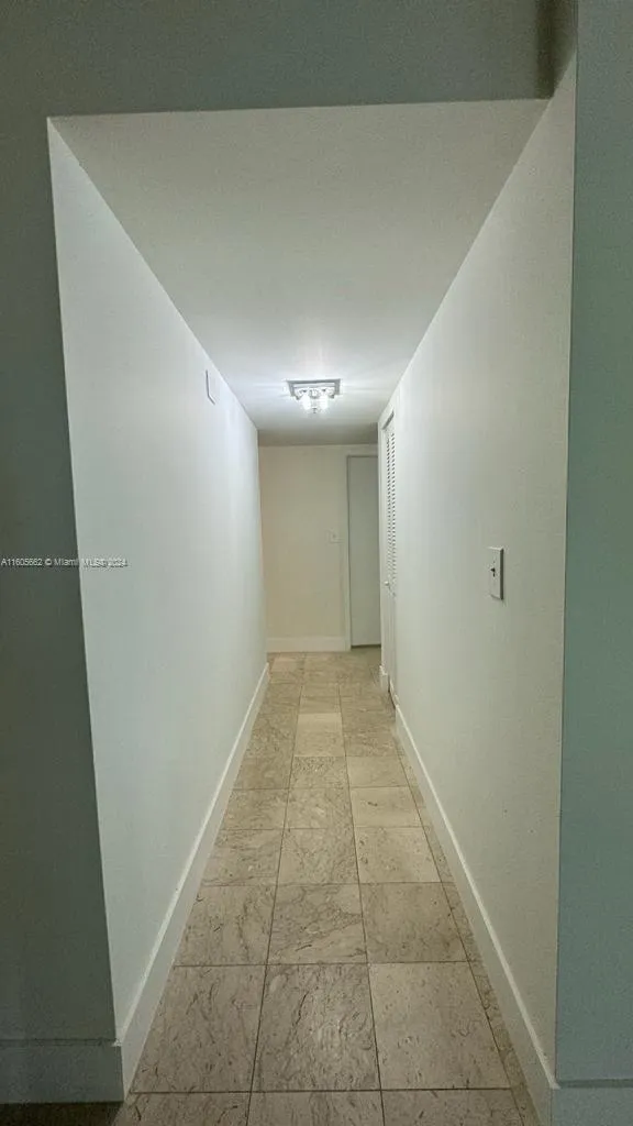 919 Hillcrest Dr # 201, Hollywood FL 33021
