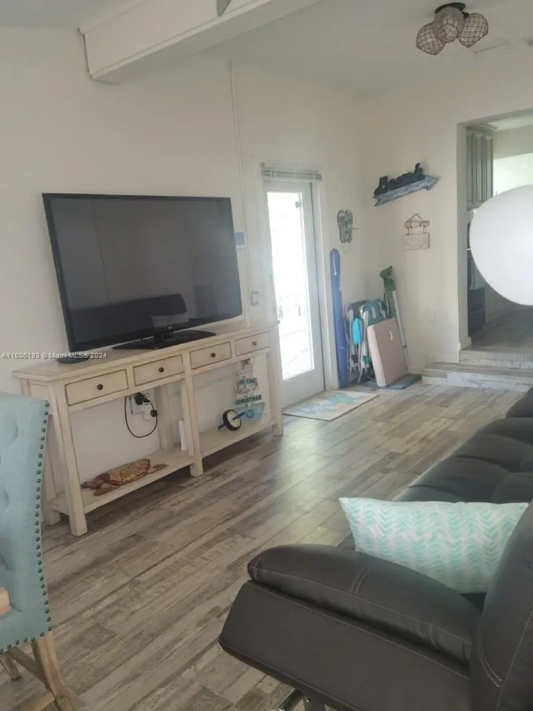 3201 Canal Dr # 2, Pompano Beach FL 33062