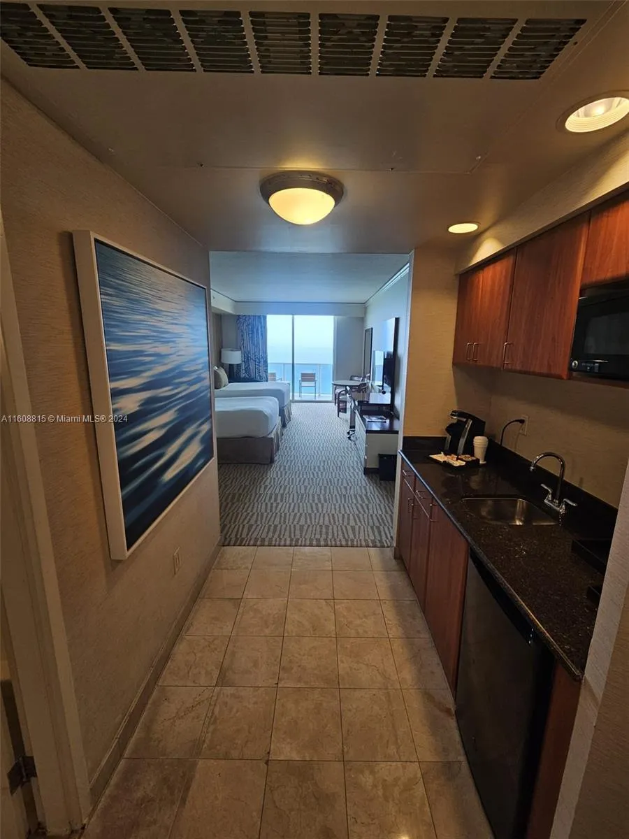 18001 Collins Ave # 2112, Sunny Isles Beach FL 33160