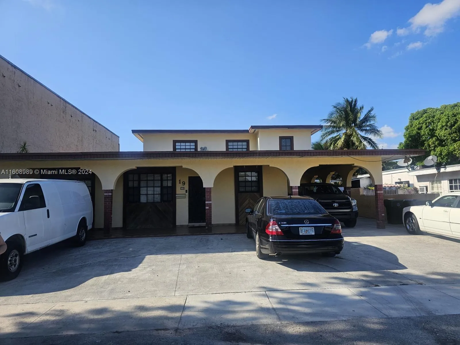 4 bedroom 2 bath for sale at 19 E 45th St, Hialeah FL 33013