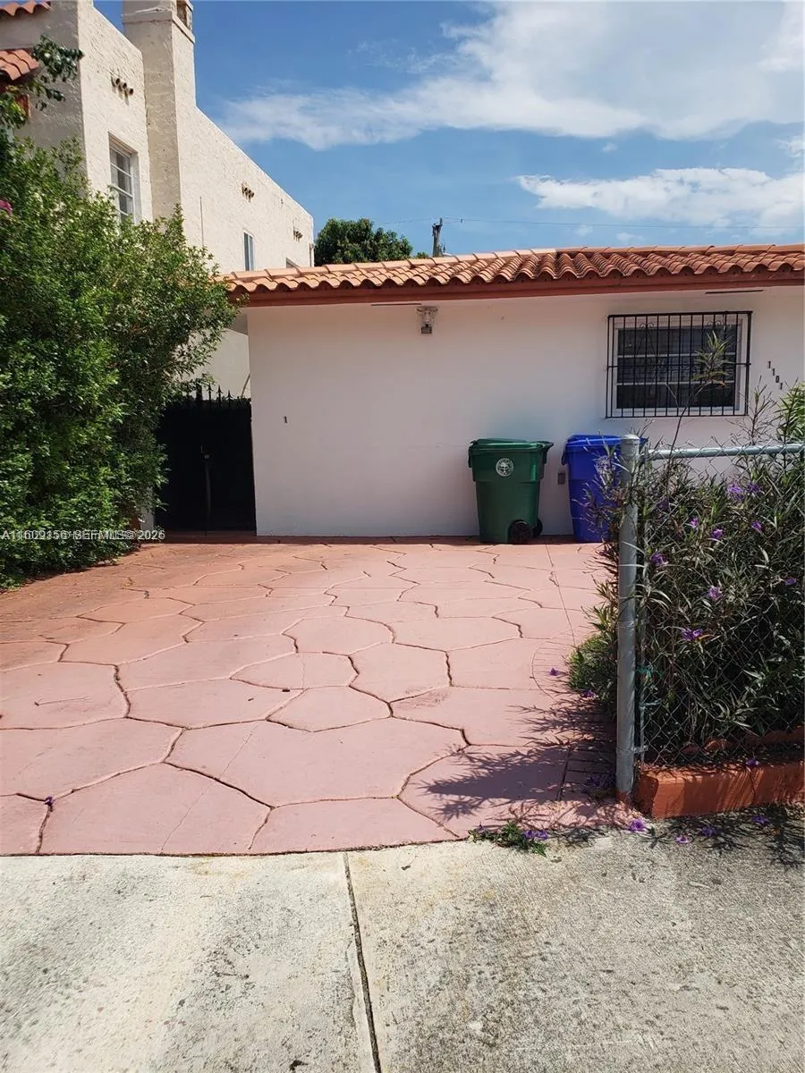 1101 SW 17th Ave, Miami FL 33135