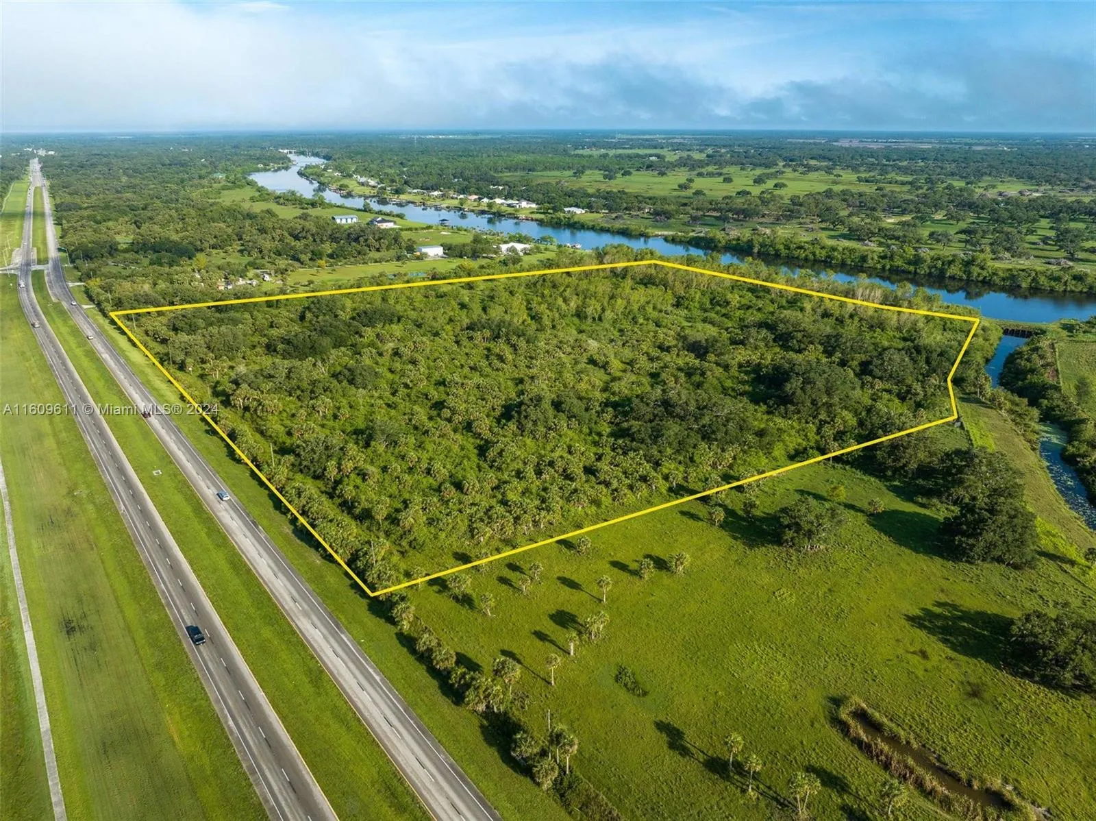 1984 E State Road 80, La Belle FL 33935