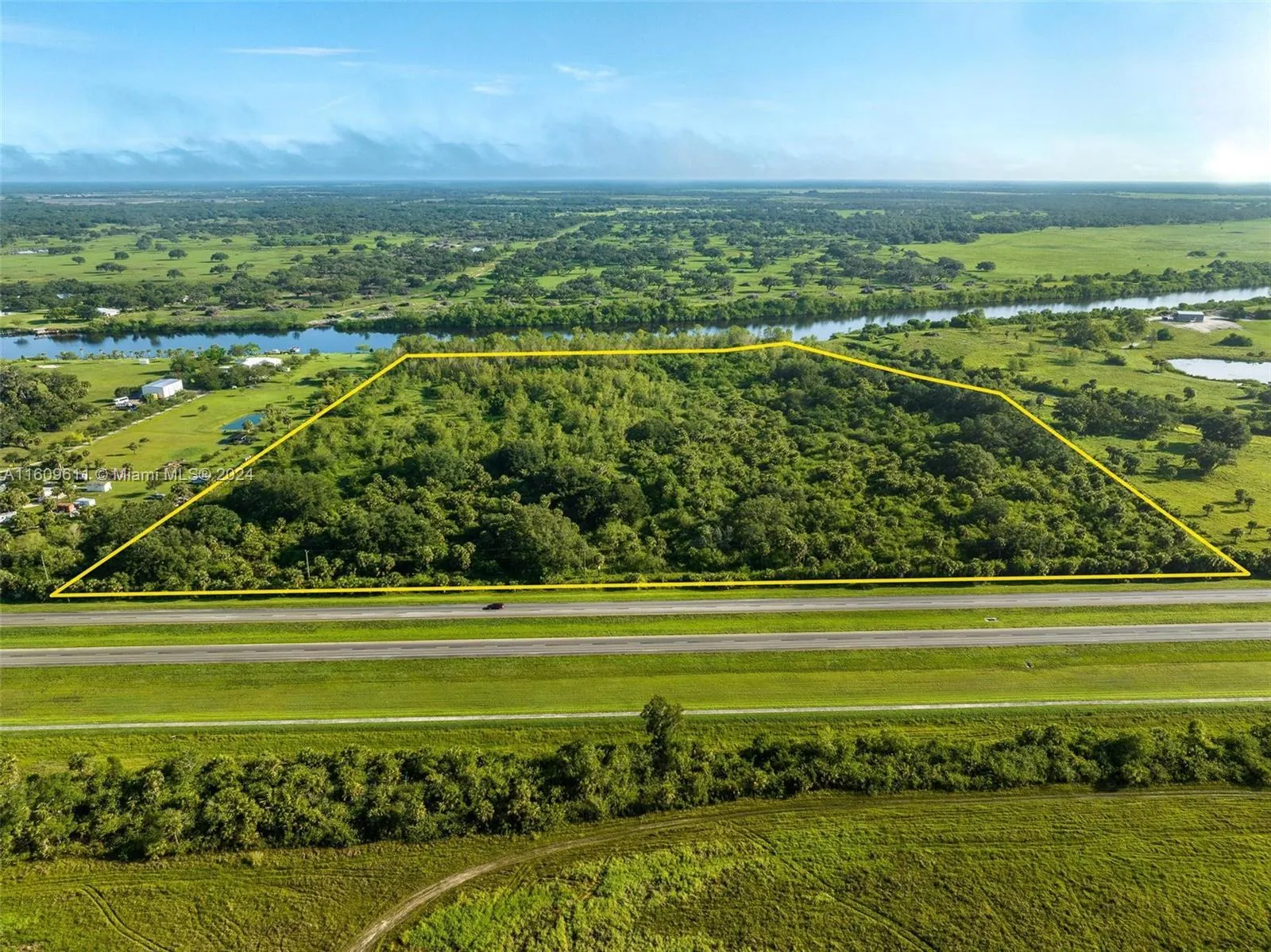 1984 E State Road 80, La Belle FL 33935