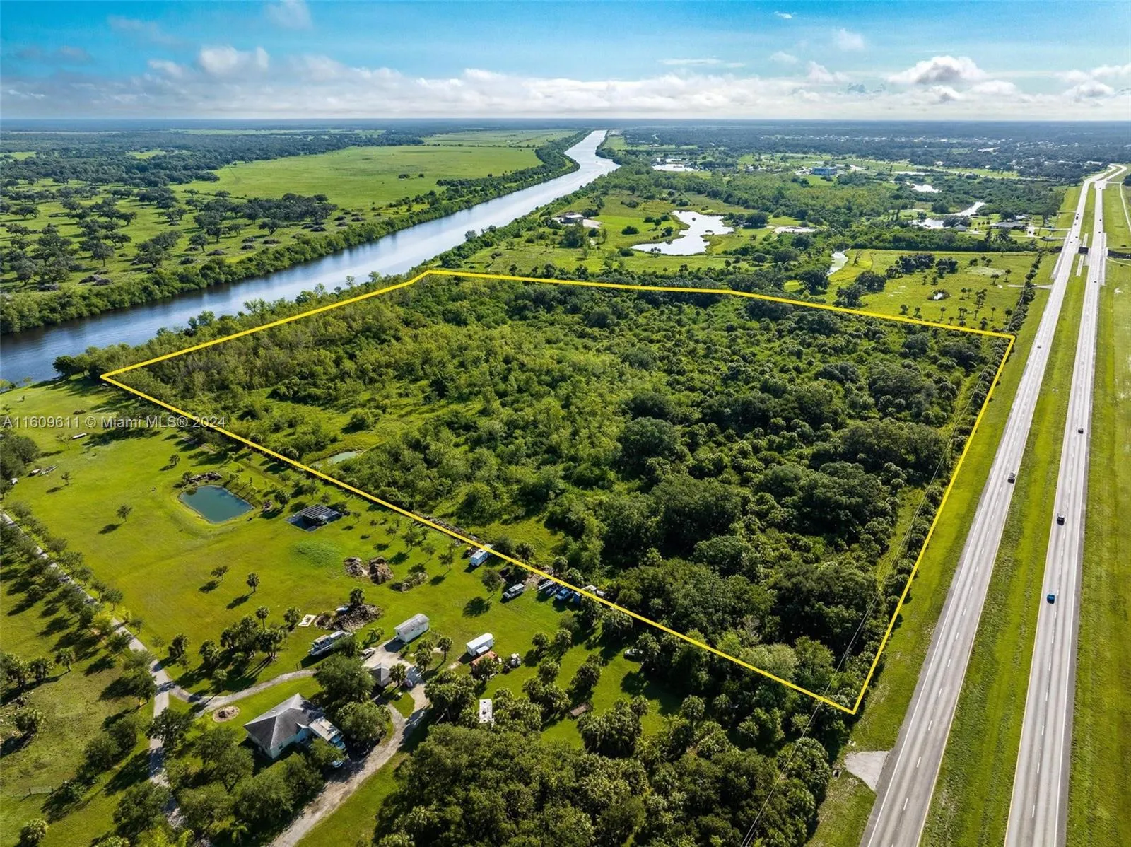 1984 E State Road 80, La Belle FL 33935