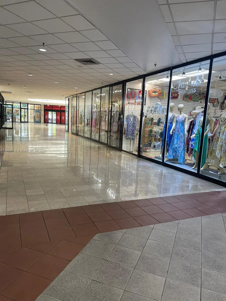 777 NW 72nd Ave # B, Miami FL 33126