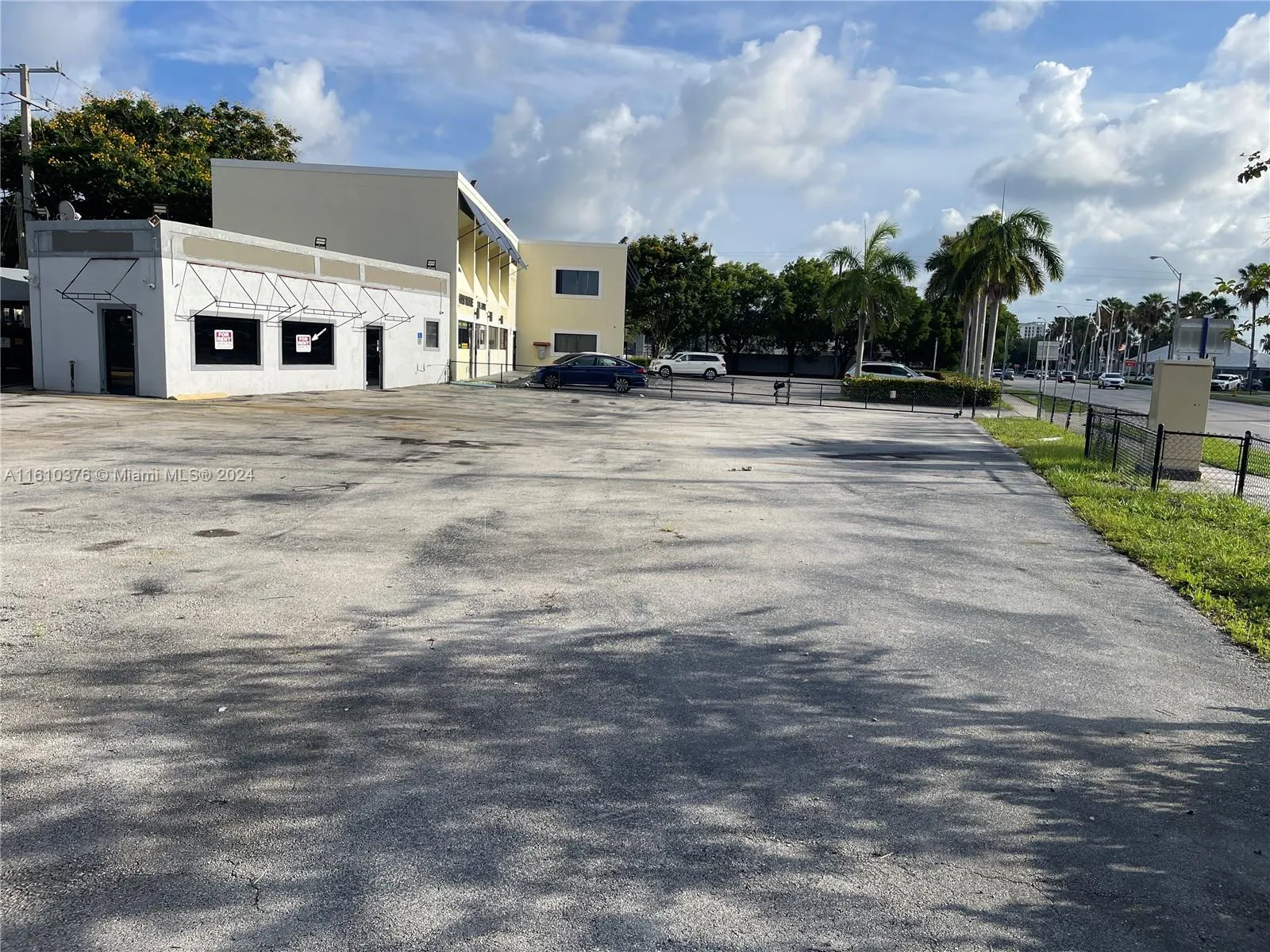 17801 S Dixie Hwy, Palmetto Bay FL 33157
