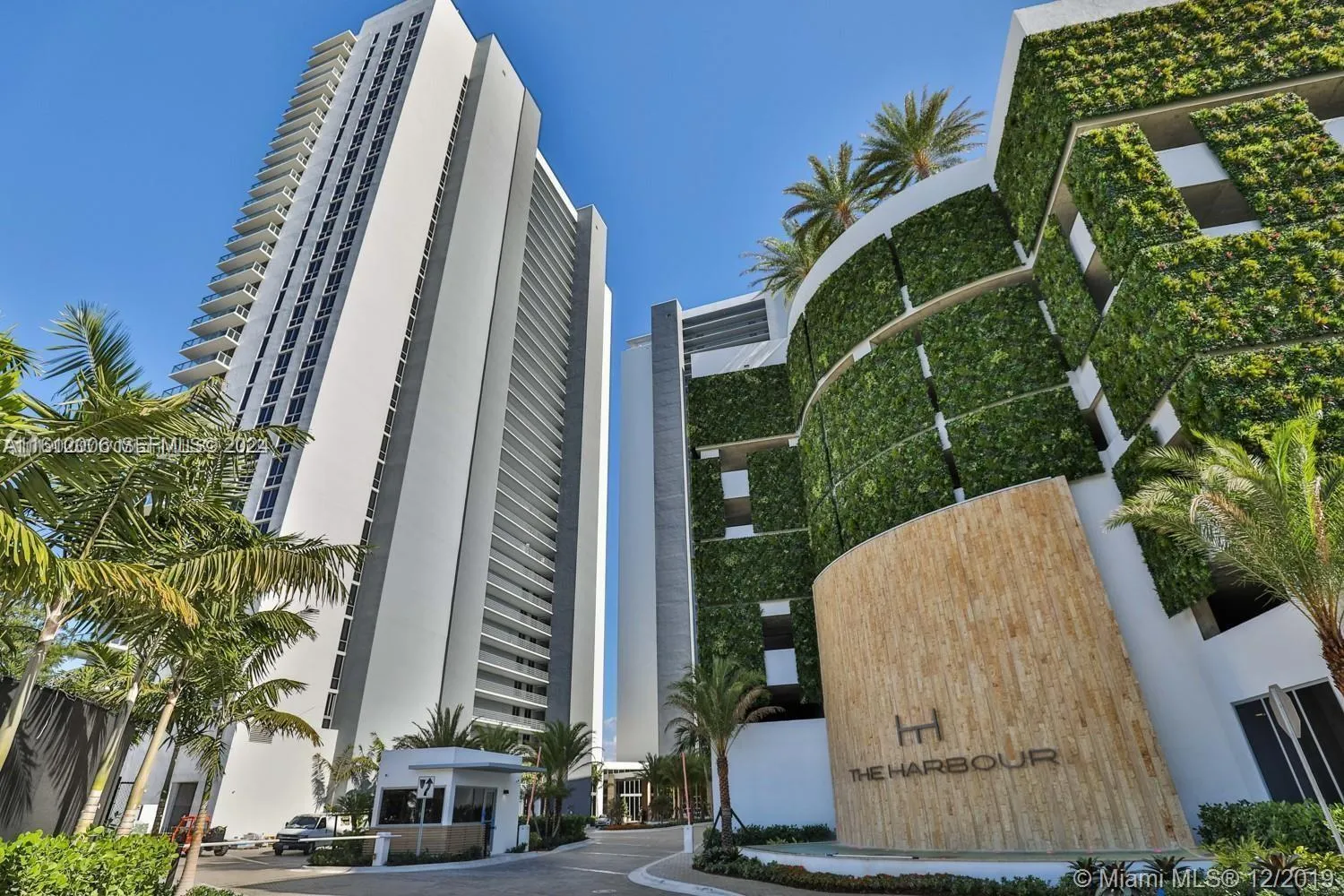 16385 Biscayne Blvd # 1418, North Miami Beach FL 33160
