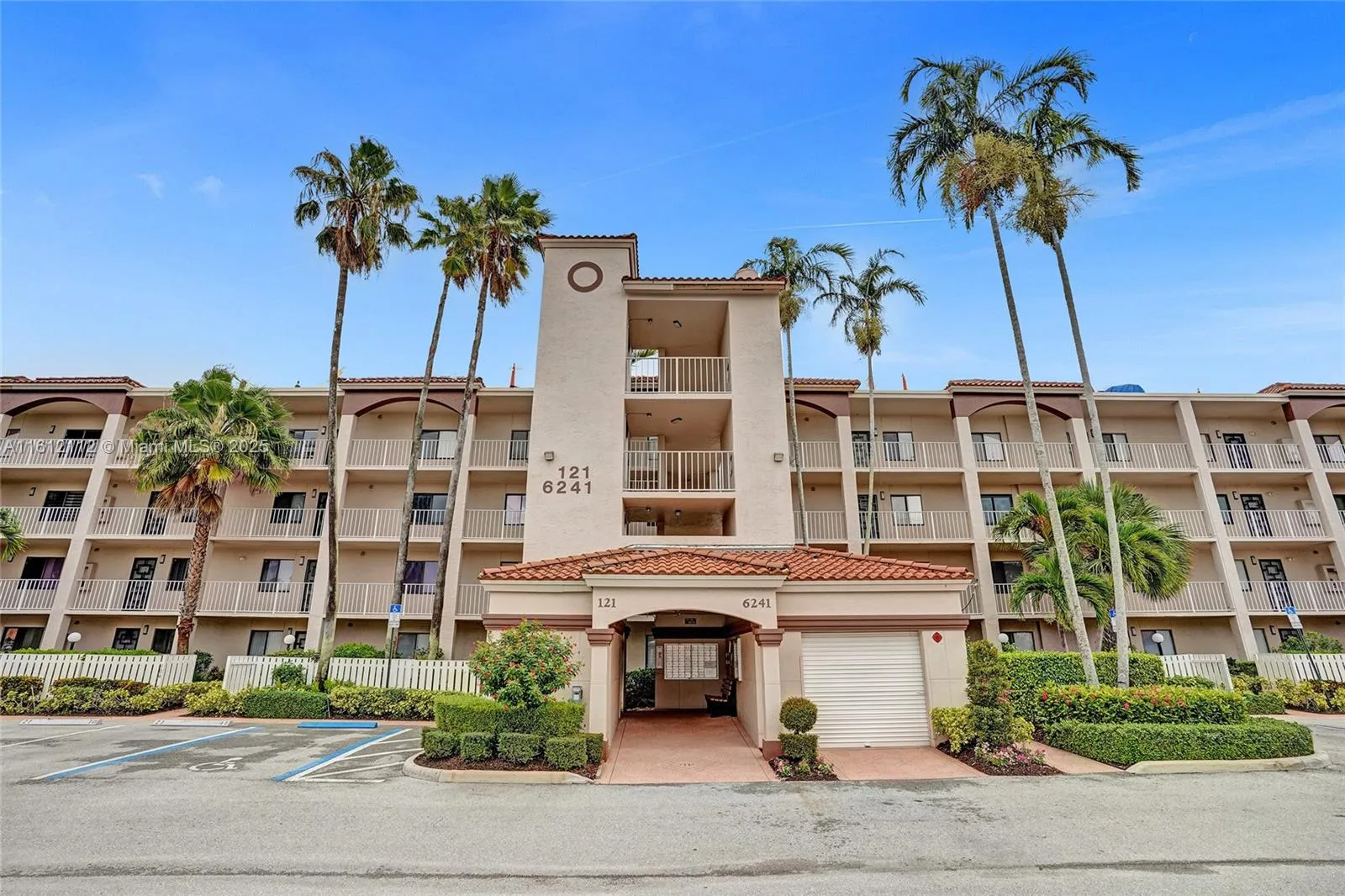 2 bedroom 2 bath for sale at 6241 Pointe Regal Cir # 103, Delray Beach FL 33484