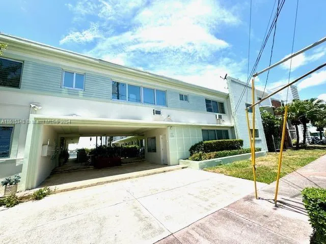 1 bedroom 1 bath for sale at 2250 Bay Dr # 1, Miami Beach FL 33141