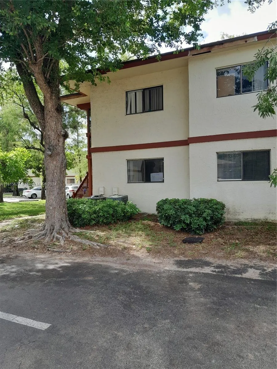 2066 NW 43rd Ter # 3, Lauderhill FL 33313