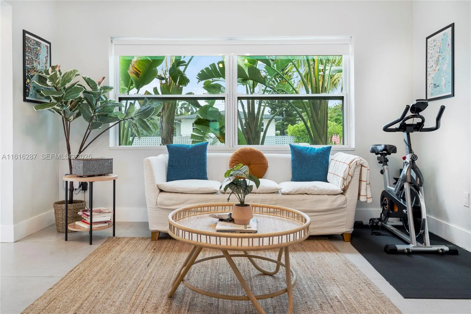 968 NE 80th St, Miami FL 33138