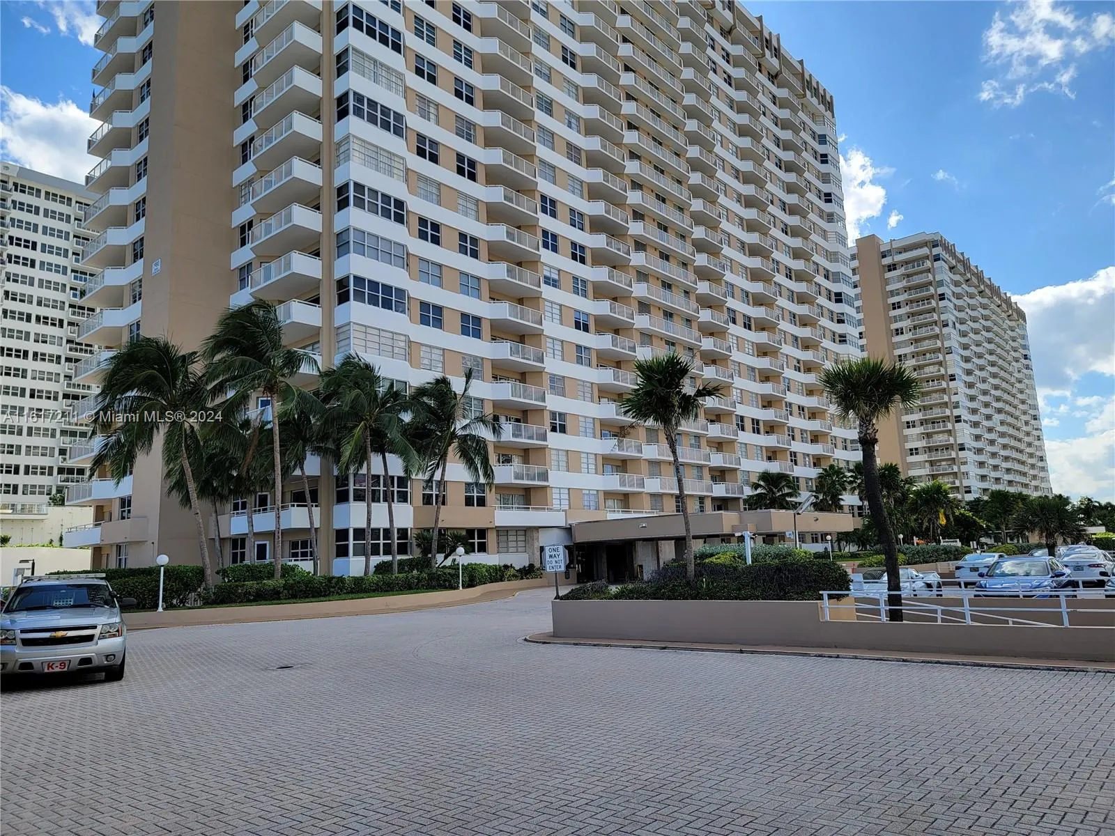 1980 S Ocean Dr # 2C, Hallandale Beach FL 33009