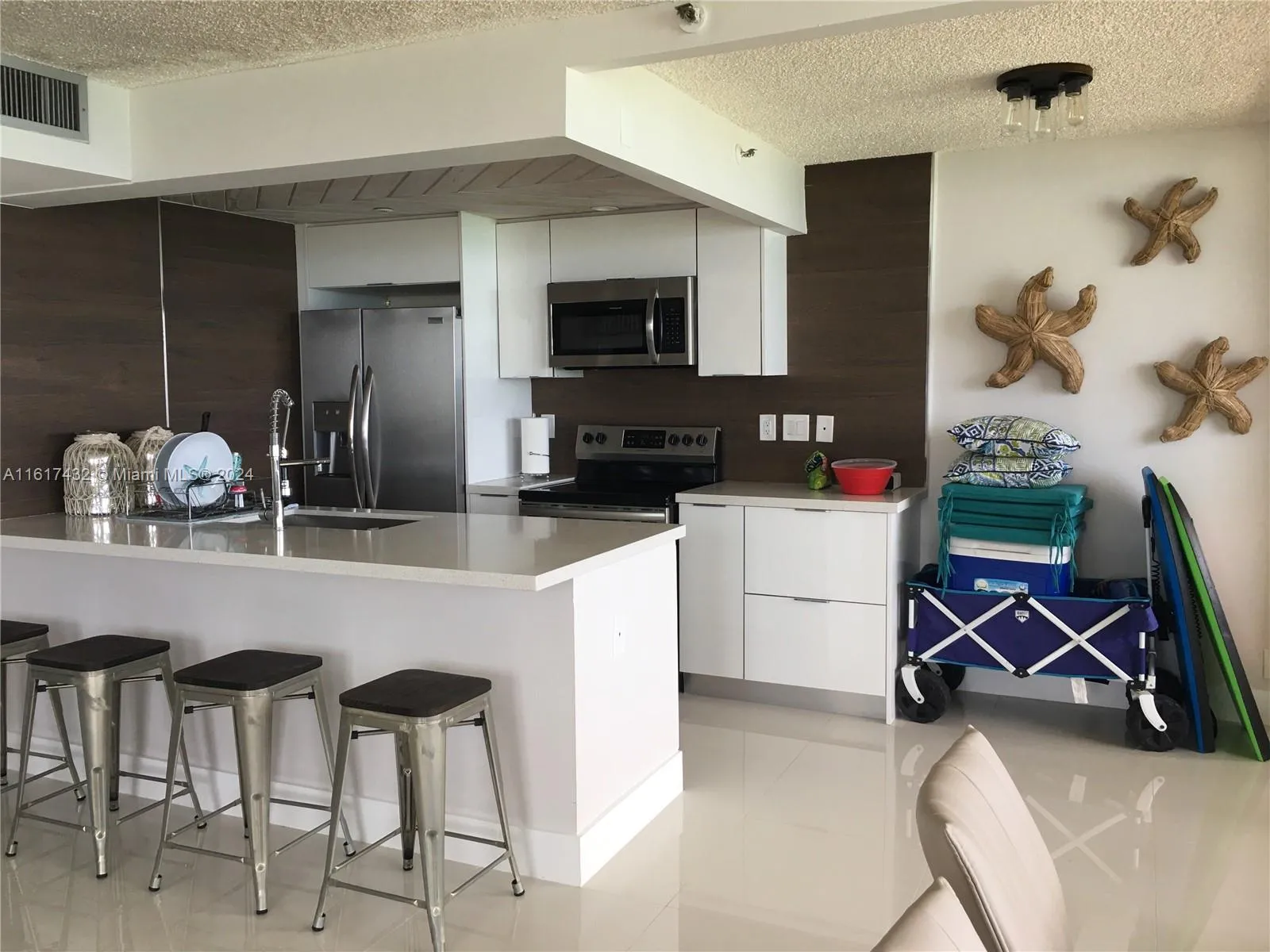 2555 Collins Ave # 1711, Miami Beach FL 33140