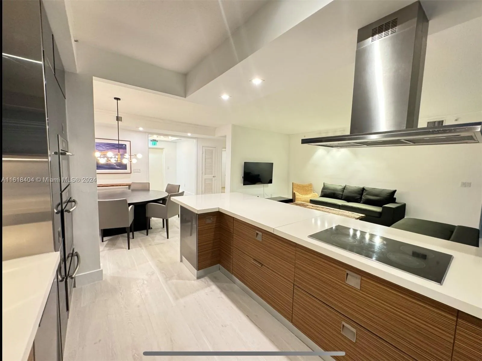 4 bedroom 3 bath for rent at 749 Crandon Blvd # 212, Key Biscayne FL 33149