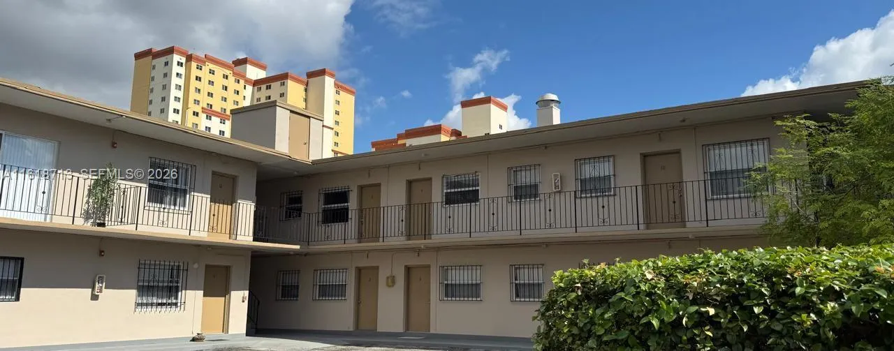 1 bedroom 1 bath for rent at 100 NE 78th St # 9, Miami FL 33138