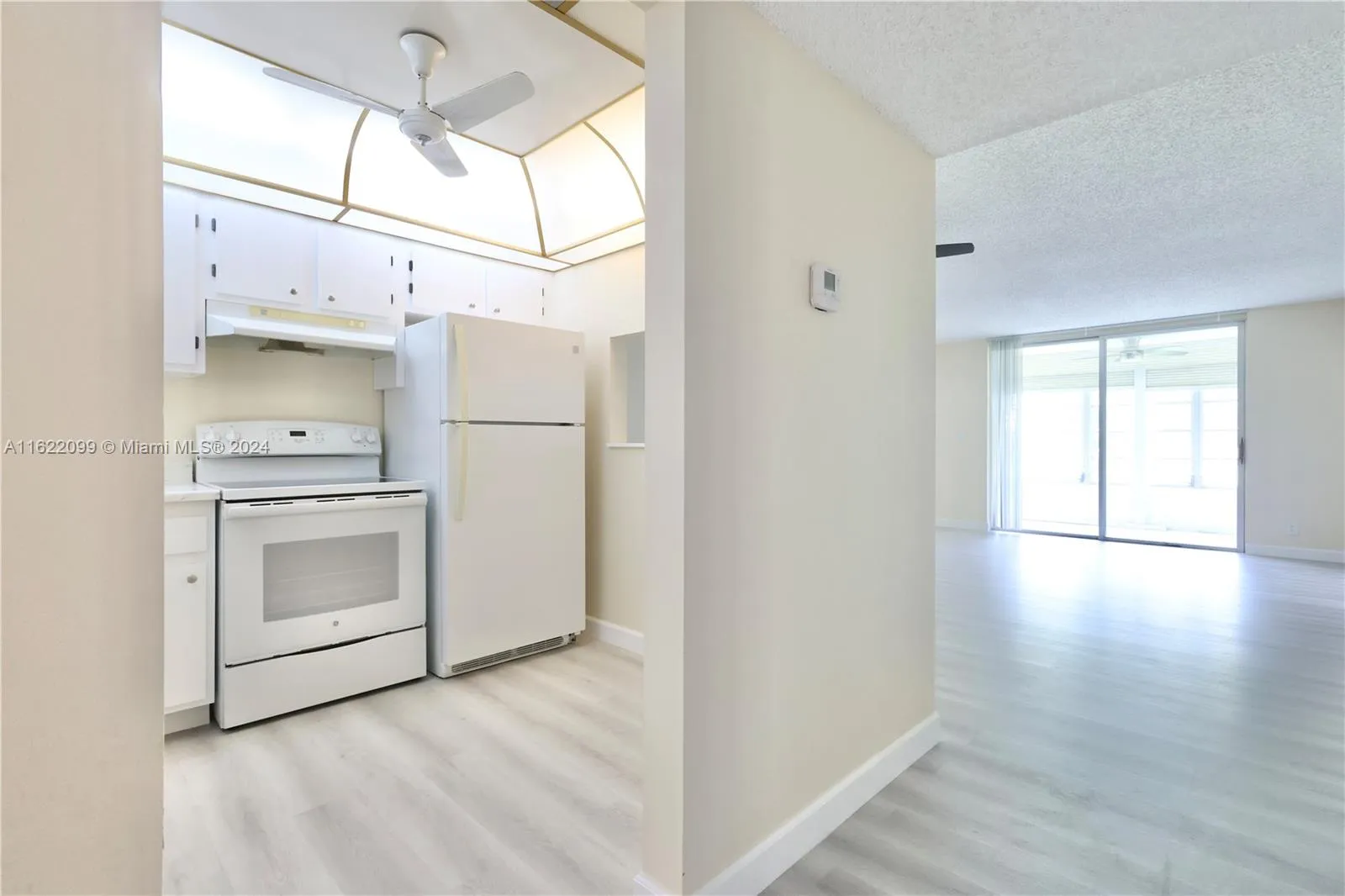 1 bedroom 1 bath for sale at 6870 Royal Palm Blvd # 210M, Margate FL 33063