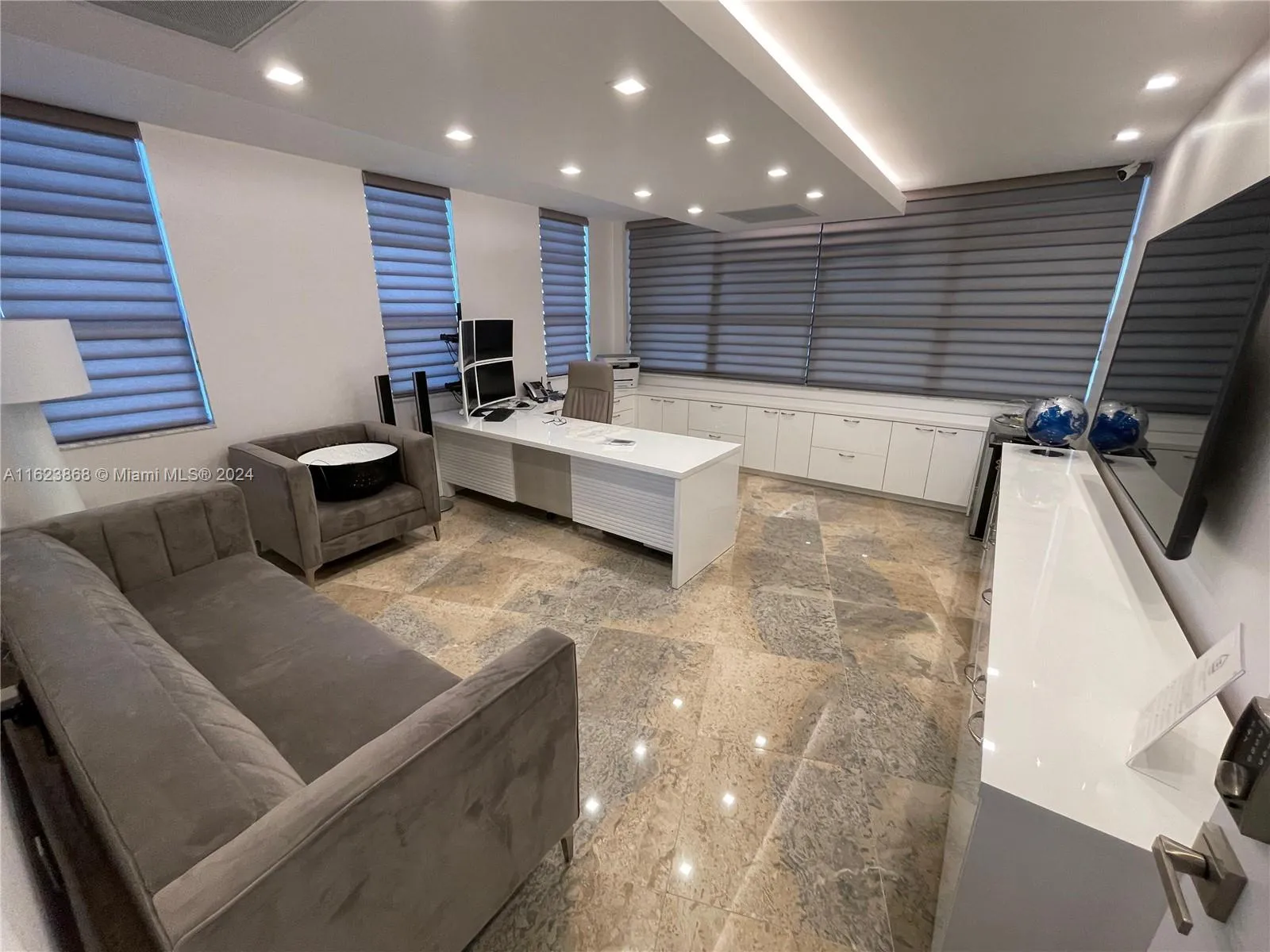 3800 S Ocean Dr # 212, Hollywood FL 33019