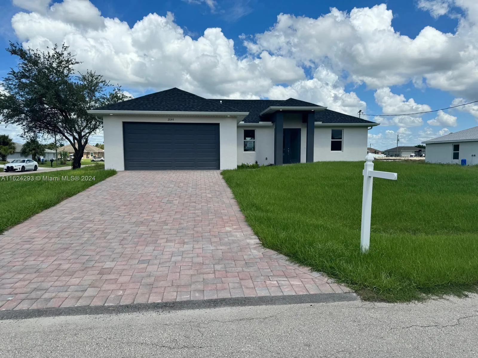 3 bedroom 2 bath for sale at 2044 Crawford Ave N, Lehigh Acres FL 33971