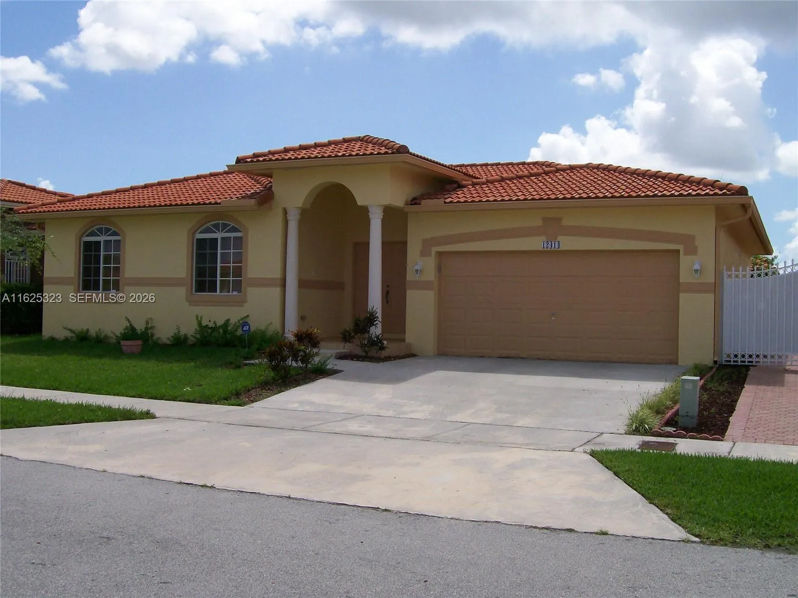 3 bedroom 2 bath for sale at 12414 SW 213th St, Miami FL 33177
