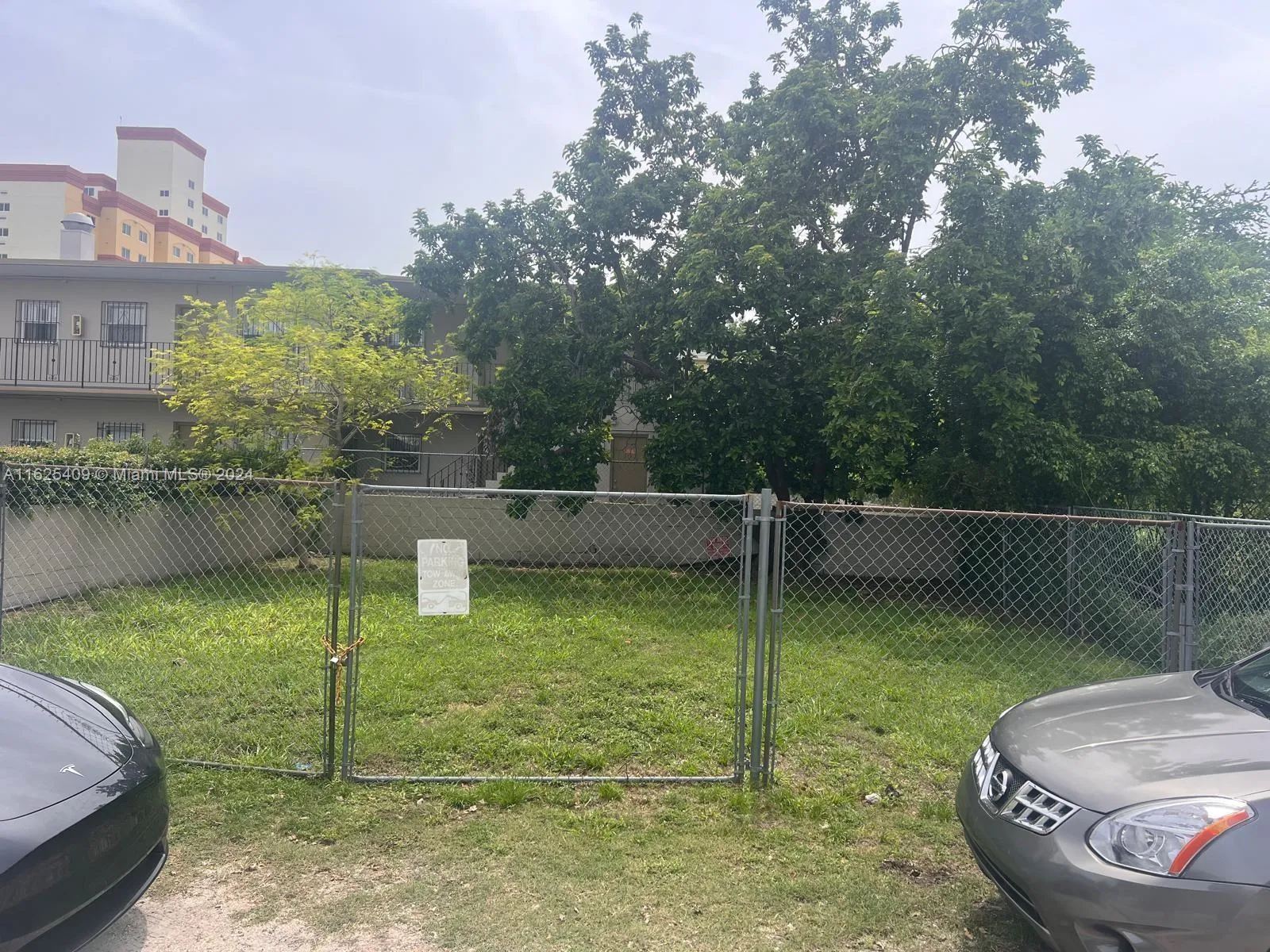 7717 NE 1st Ave, Miami FL 33138