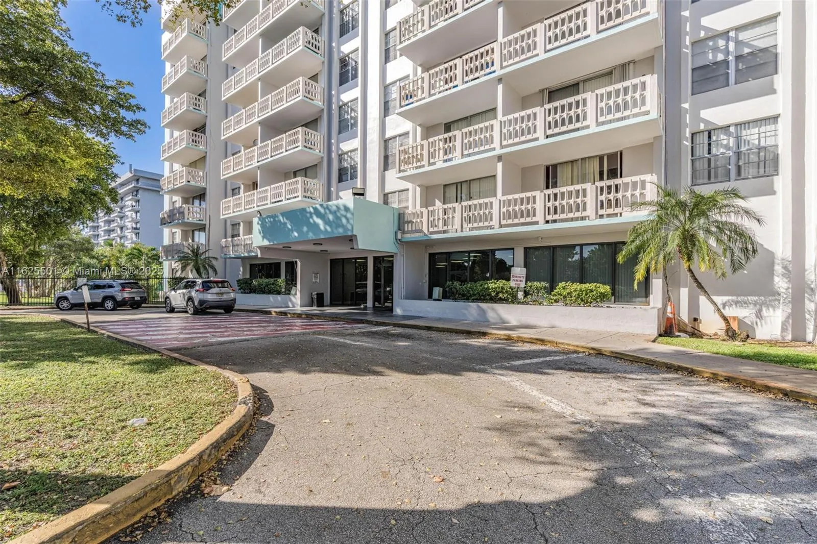 15600 NW 7th Ave # 306, Miami FL 33169