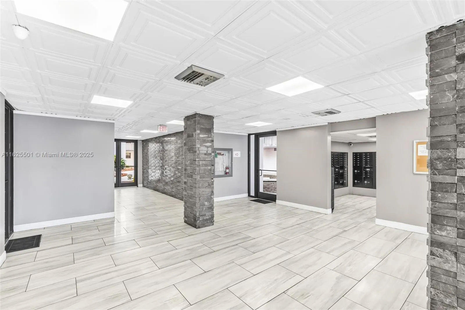 15600 NW 7th Ave # 306, Miami FL 33169