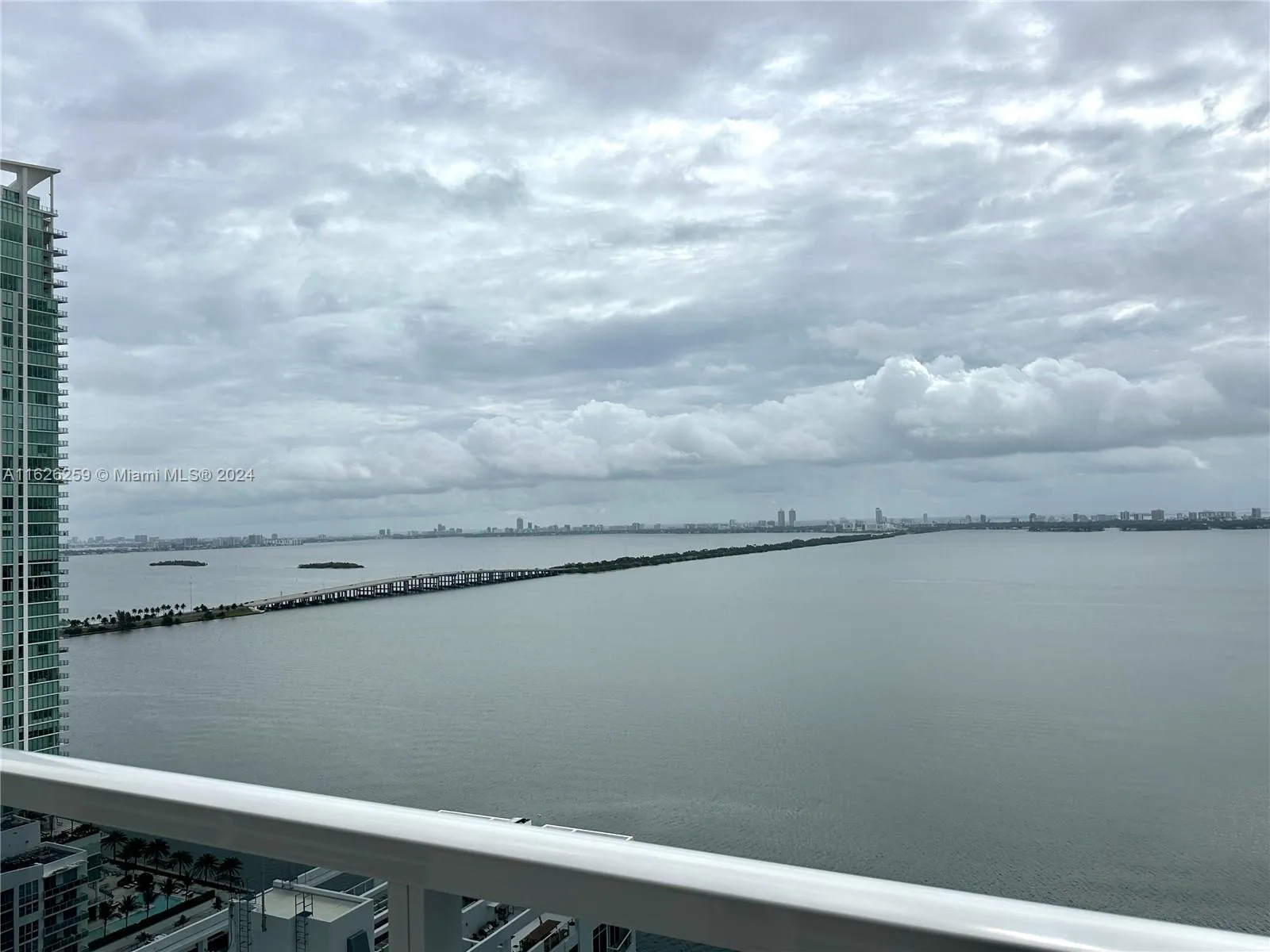 600 NE 27th St # 2302, Miami FL 33137