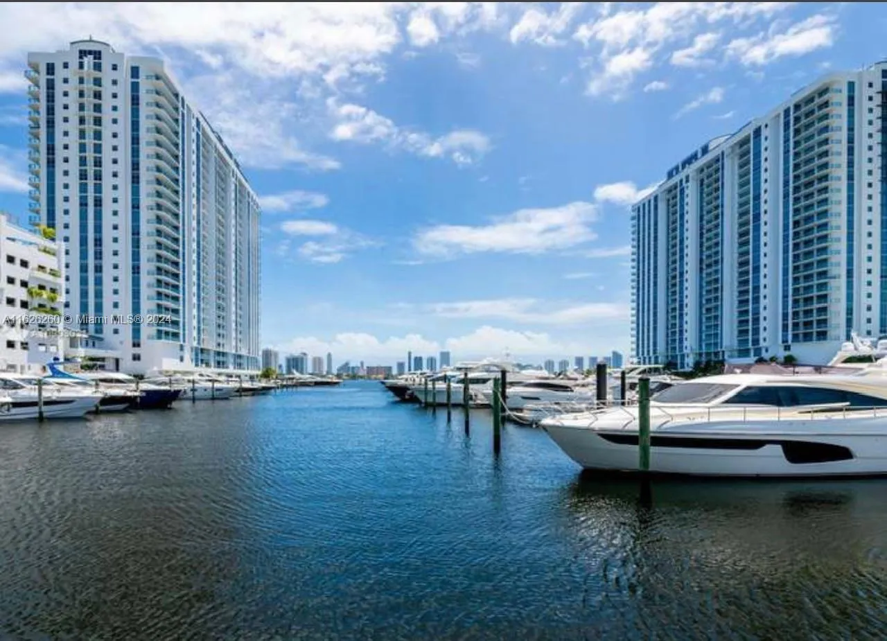 17211 Biscayne Blvd BS-45, North Miami Beach FL 33160