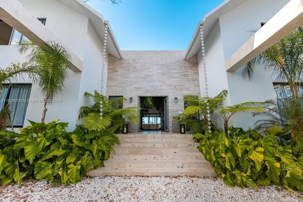 000 7CW3+8F Las Terrenas, Dominican Republic, FL 32000