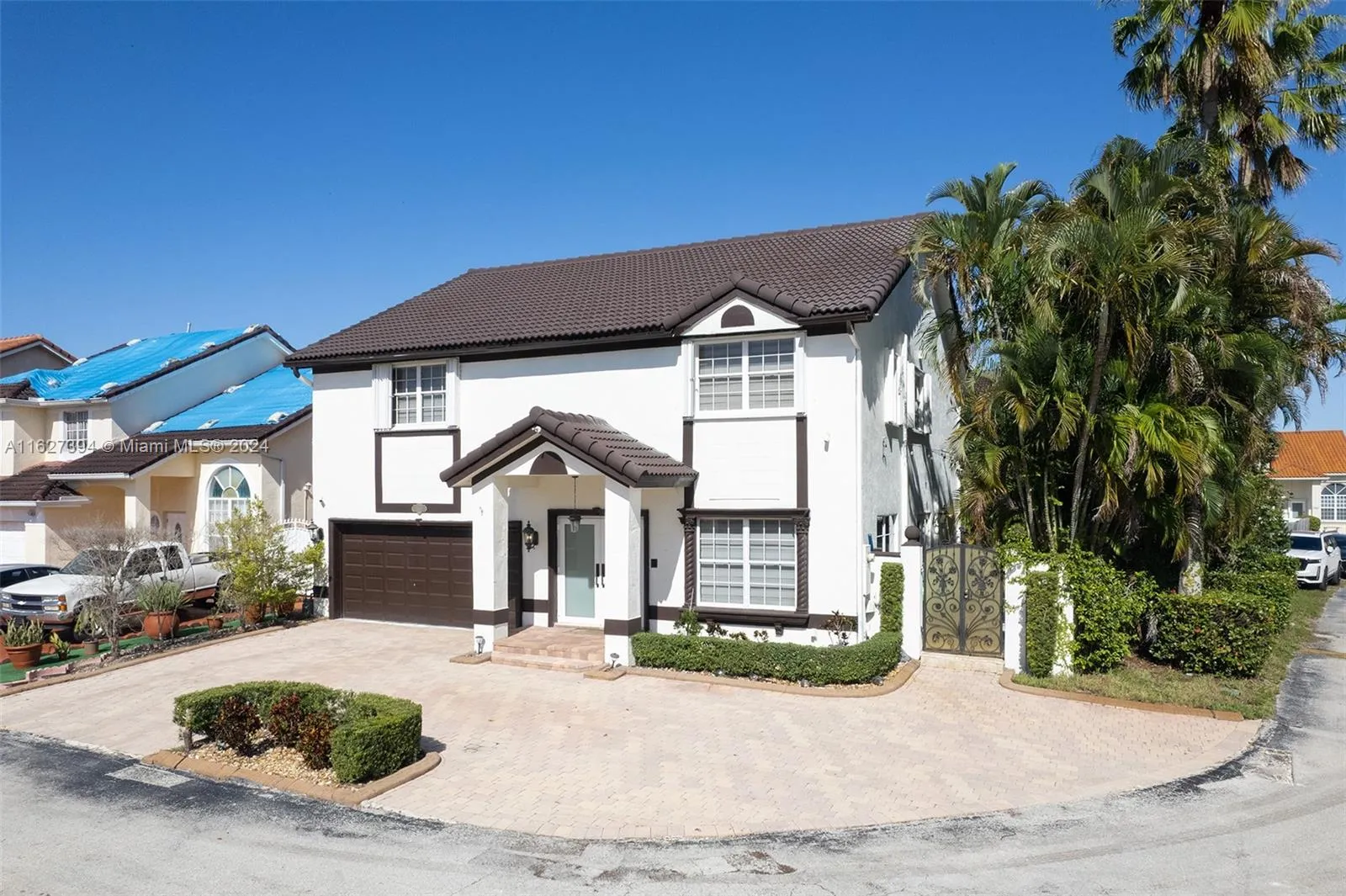 7949 NW 188th Ter, Hialeah FL 33015