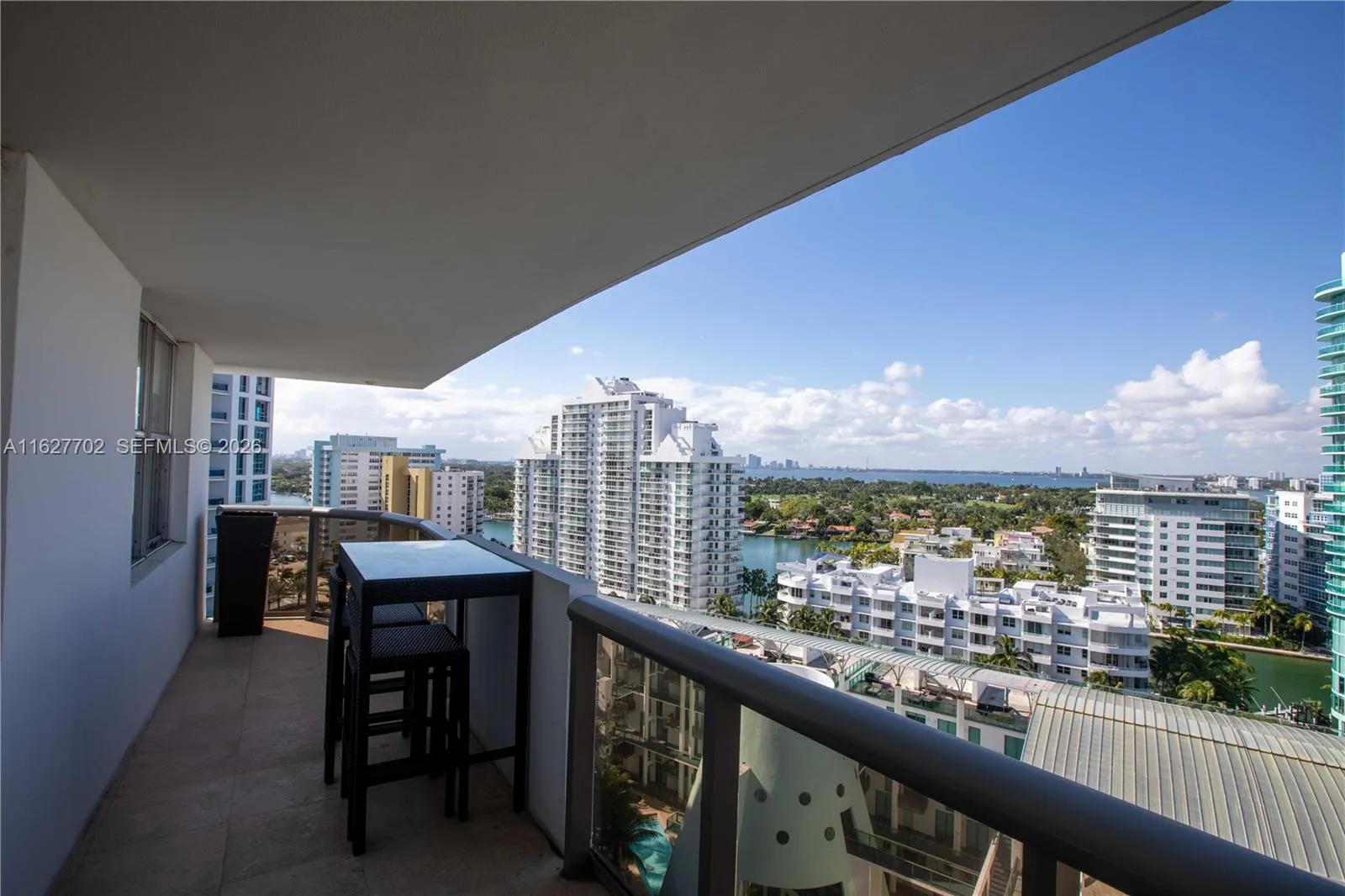 2 bedroom 2 bath for sale at 6039 Collins Ave # 1728, Miami Beach FL 33140