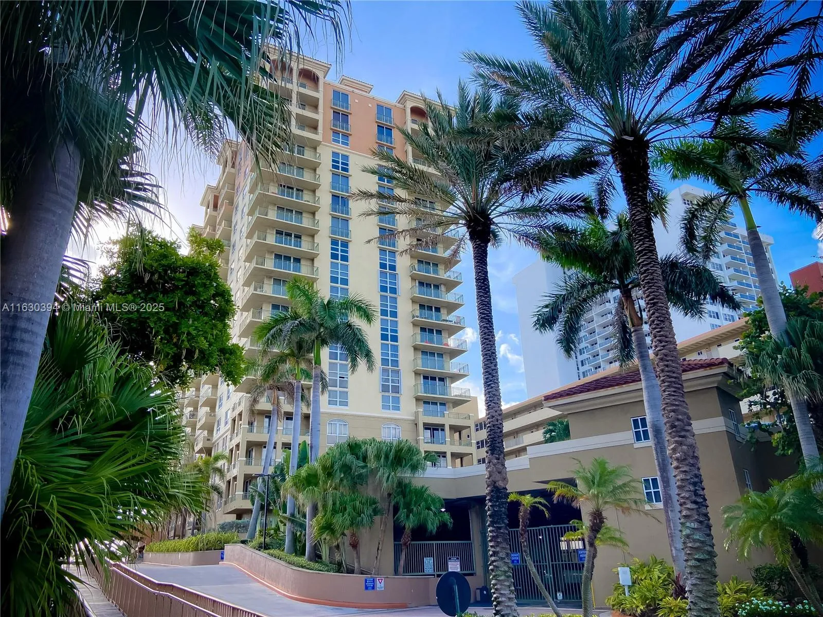 2080 S Ocean Dr # 701, Hallandale Beach FL 33009