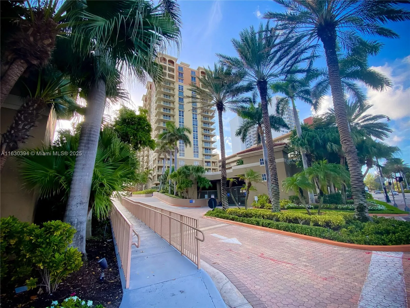 2080 S Ocean Dr # 701, Hallandale Beach FL 33009