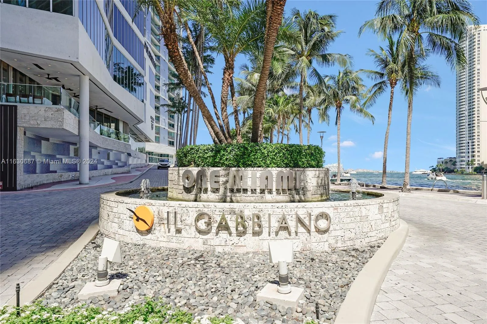 325 S Biscayne Blvd # 4016, Miami FL 33131