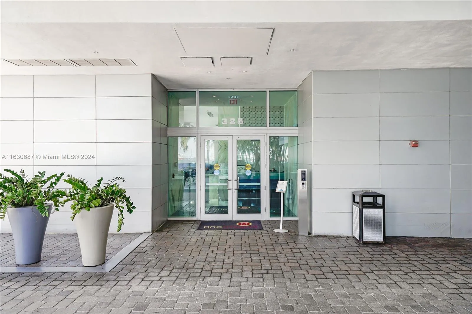 325 S Biscayne Blvd # 4016, Miami FL 33131