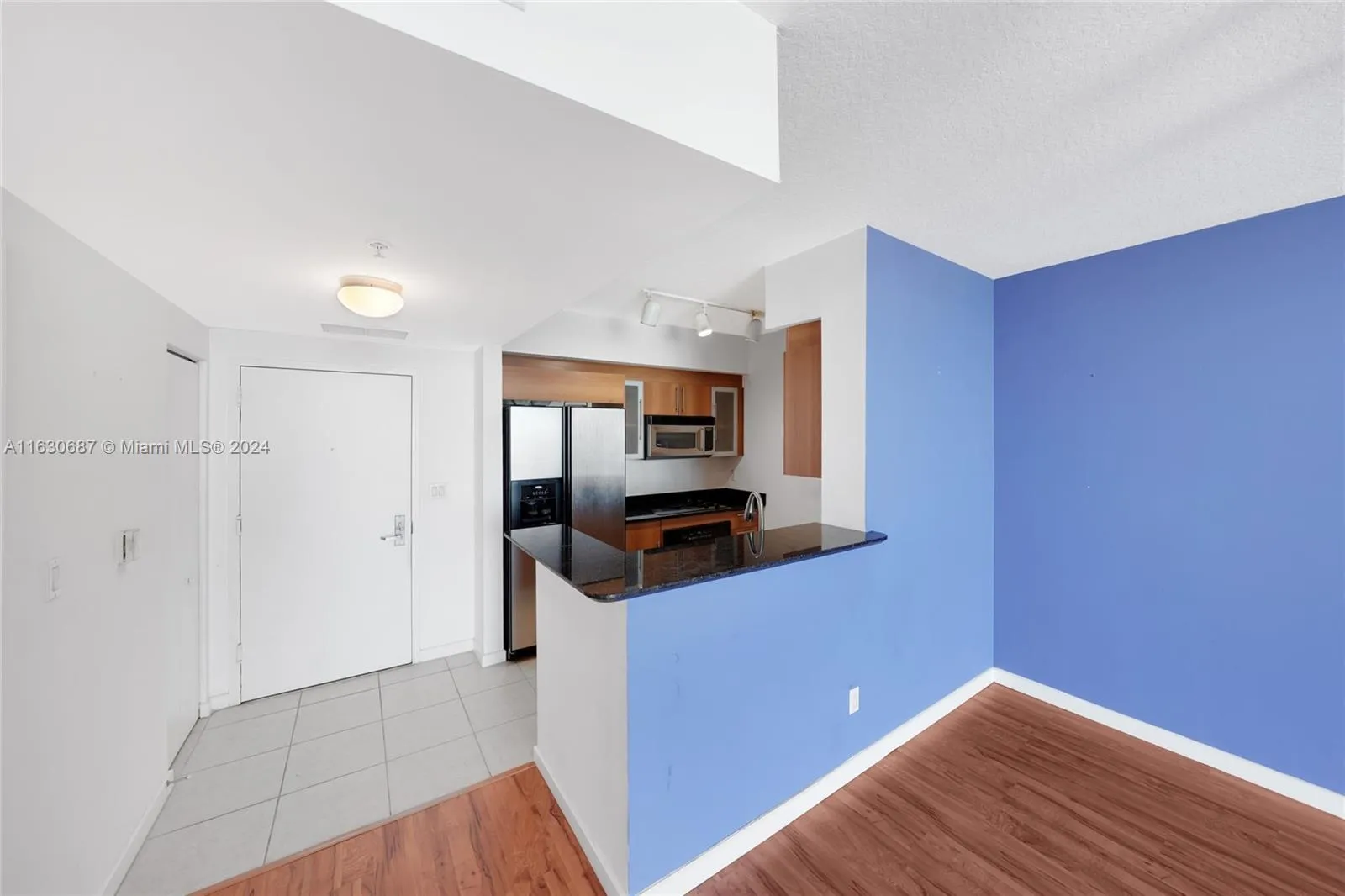 325 S Biscayne Blvd # 4016, Miami FL 33131