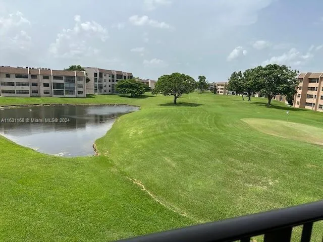 2 bedroom 2 bath for sale at 10101 Sunrise Lakes Blvd # 306, Sunrise FL 33322