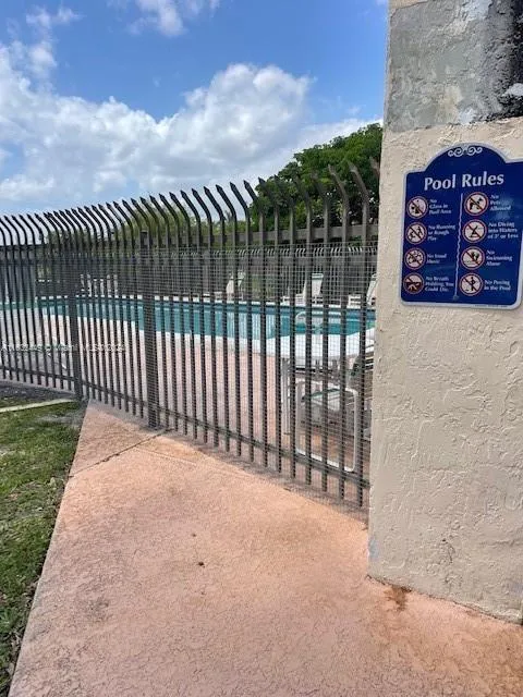 10145 NW 9th St Cir # 502, Miami FL 33172