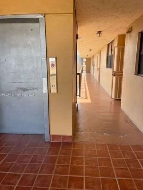10145 NW 9th St Cir # 502, Miami FL 33172