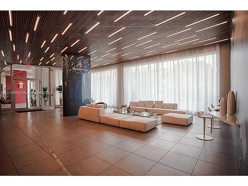 2602 E HALLANDALE BEACH BLVD # 2905, Hallandale Beach FL 33009