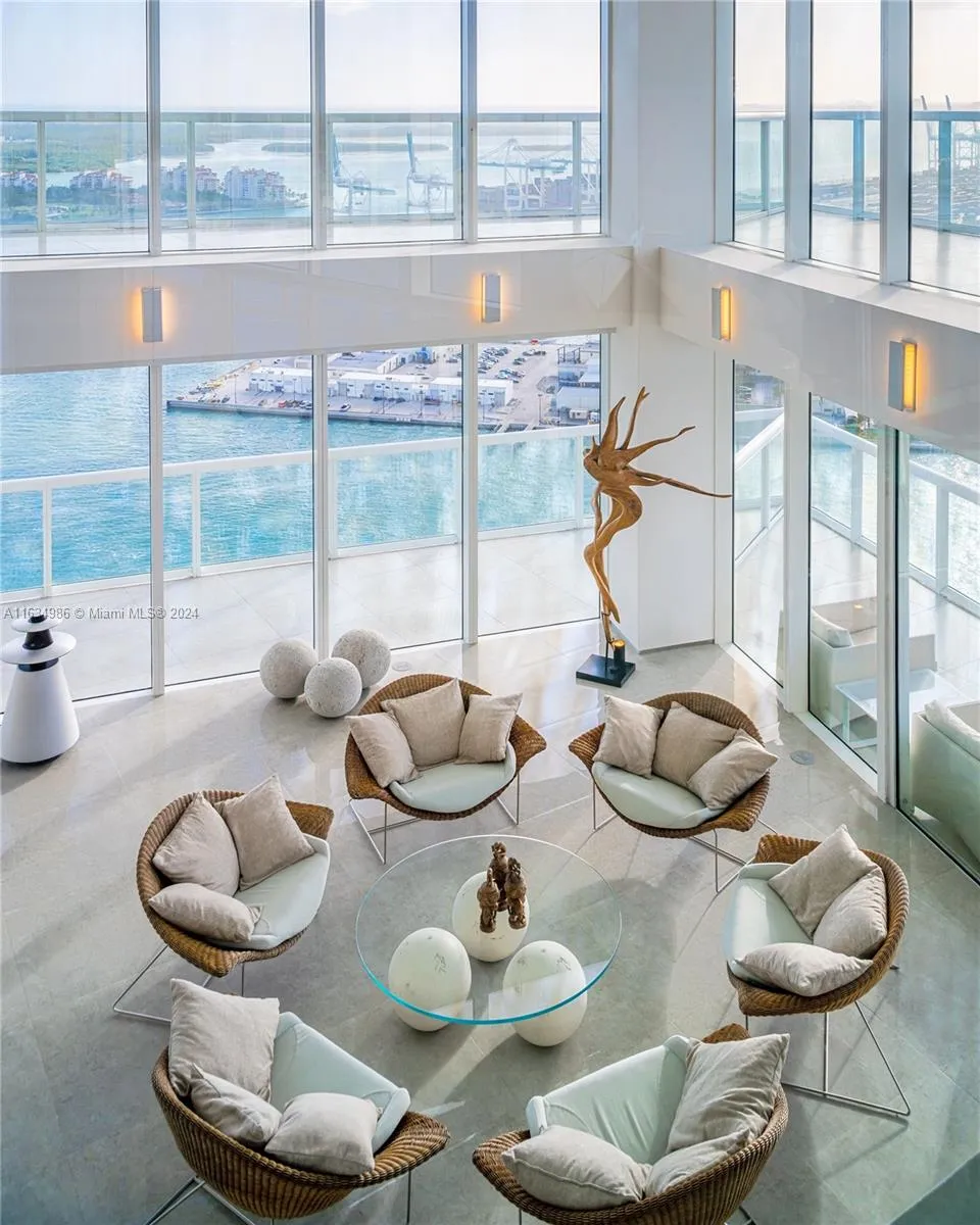 450 Alton Rd, Miami Beach FL 33139