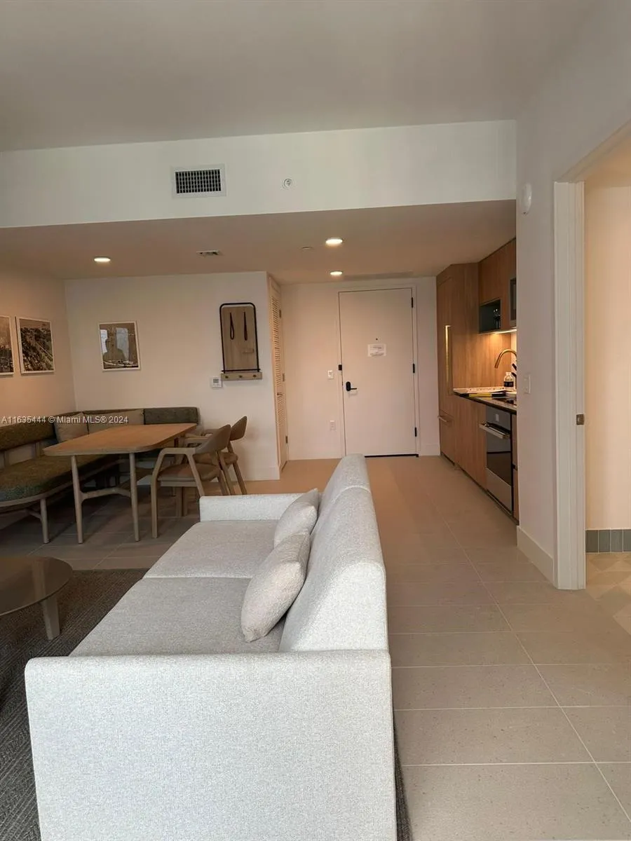 159 NE 6 th Street # 3513, Miami FL 33132