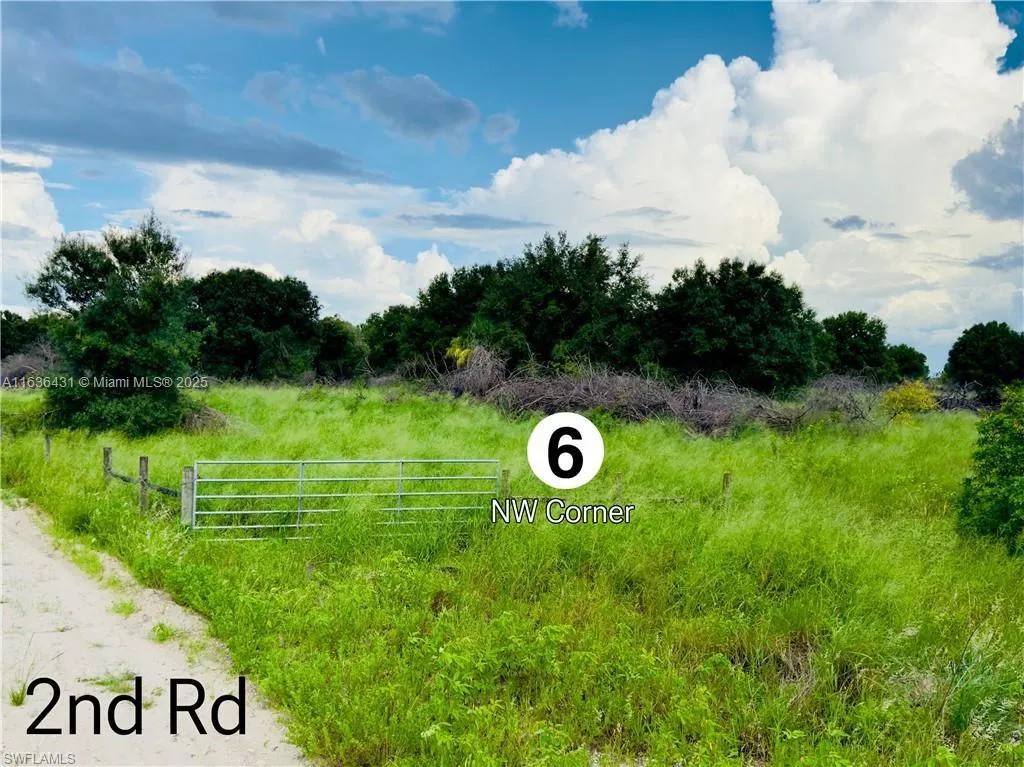 2nd Road, La Belle FL 33935