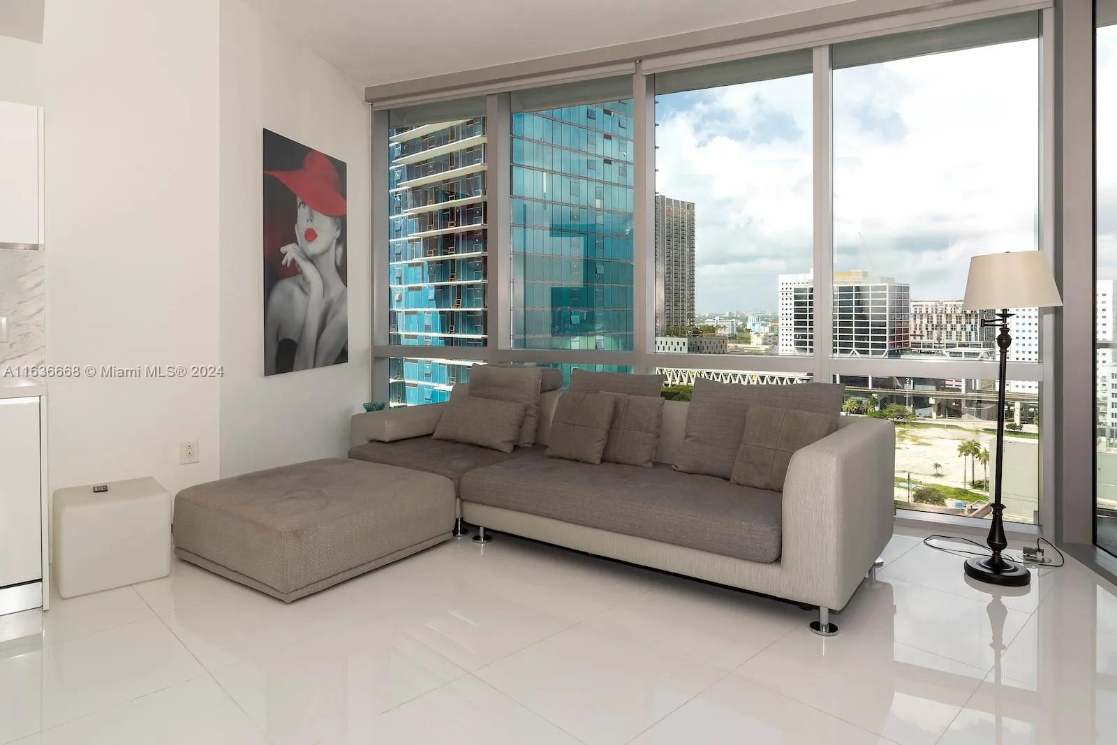 851 NE 1st Ave # 1710, Miami FL 33132