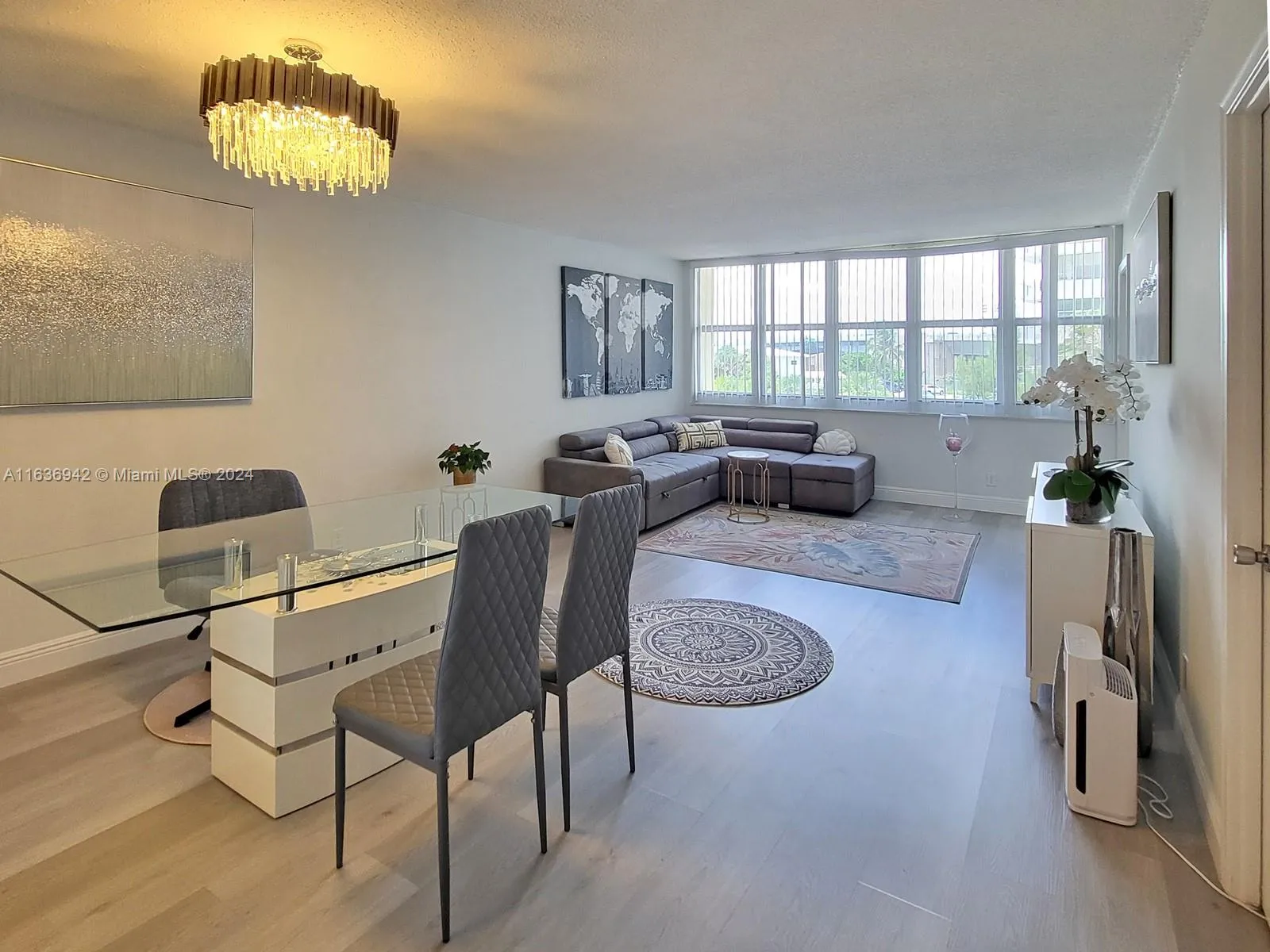 1 bedroom 1 bath for sale at 1825 S Ocean Dr # 206, Hallandale Beach FL 33009