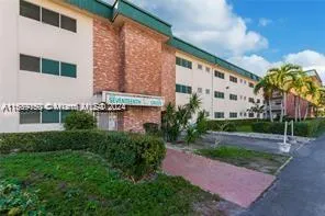 2 bedroom 2 bath for sale at 1450 Atlantic Shores Blvd # 201, Hallandale Beach FL 33009