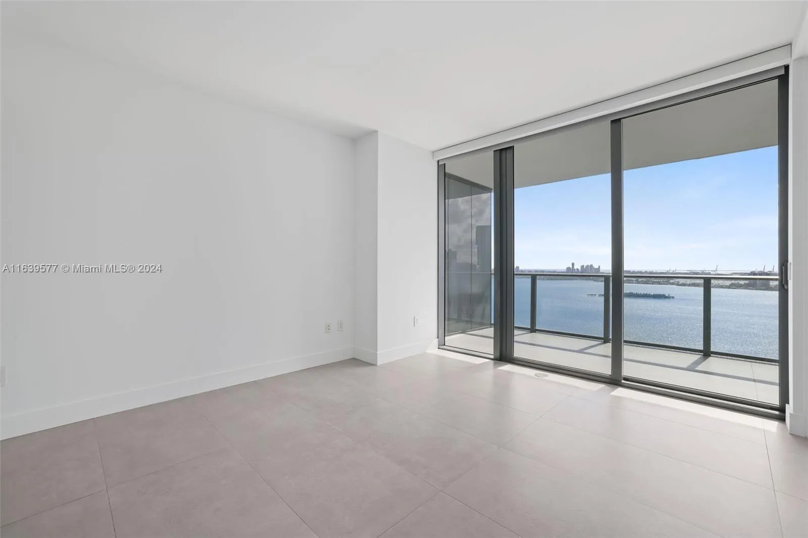 650 NE 32nd St # 3203, Miami FL 33137
