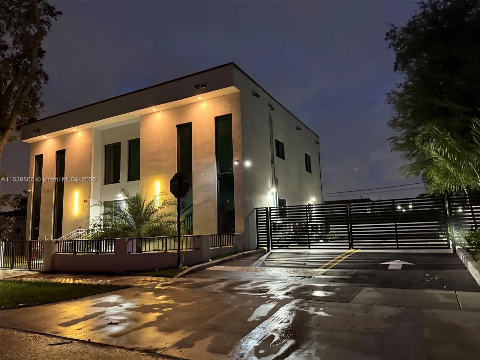 9748 NW 26th Ave, Miami FL 33147